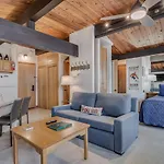 Laurelwood Condominiums 112