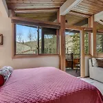 Laurelwood Condominiums 309