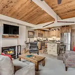 Laurelwood Condominiums 309