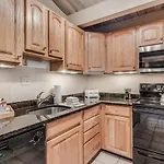 Laurelwood Condominiums 412