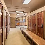Chamonix 41, Snowmass Ski-In/Ski-Out Condo W/Washer/Dryer/Free Wifi
