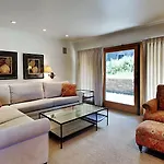 Timberline Condominiums 2 Bedroom Deluxe Unit B2E