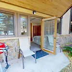 Laurelwood Condominiums 202