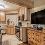 Laurelwood Condominiums 108