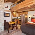 Charming 3-Bed Studio W Family-Friendly Loft