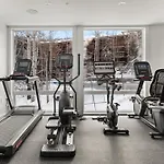 Enclave 309, Snowmass Ski-In/Ski-Out Condo W/Shared Pool/Hot Tub/Private Washer/Dryer/Gym/Wifi