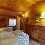 Wood Road House