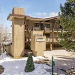 Shadowbrook 403