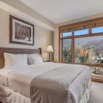 Capitol Peak Lodge 3205 & 3207 By Snowmass Mountain Lodging