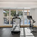 Upper Woodbridge 29C Condo