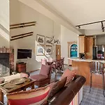 Ski-In, Ski-Out Spacious Condo In A Perfect Locale, Next To Gondola And Close To Snowmass Village