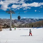 Spacious Ski In, Ski Out 3 Bedroom Vacation Rental Next To The Gondola Featuring Slopeside Heated Outdoor Pool And Hot Tub