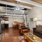 Bluebird Basecamp Family-Friendly Alpine Retreat