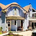 The Snow Queen Lodge