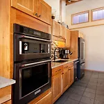 229 Faraway The Ridge #36 Condo