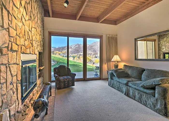 Slopeside Snowmass Townhome With Mountain Views!