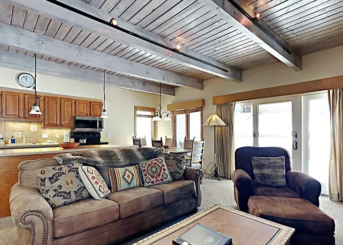 Timberline Condominiums 3 Bedroom Deluxe Unit D2E