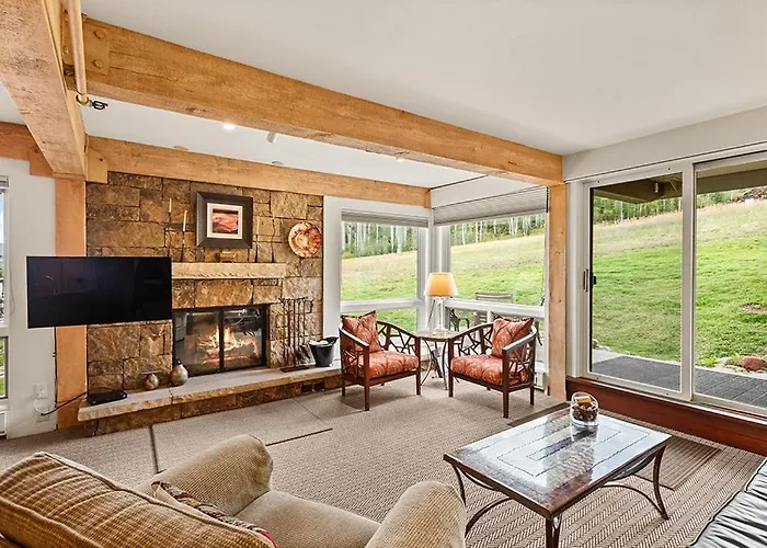 Enclave 102, Snowmass Ski-In/Ski-Out Condo W/Shared Pool/Hot Tub