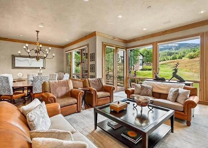 Snowmass 4 Bedroom Townhome With Ski-In, Ski-Out Access At Woodrun