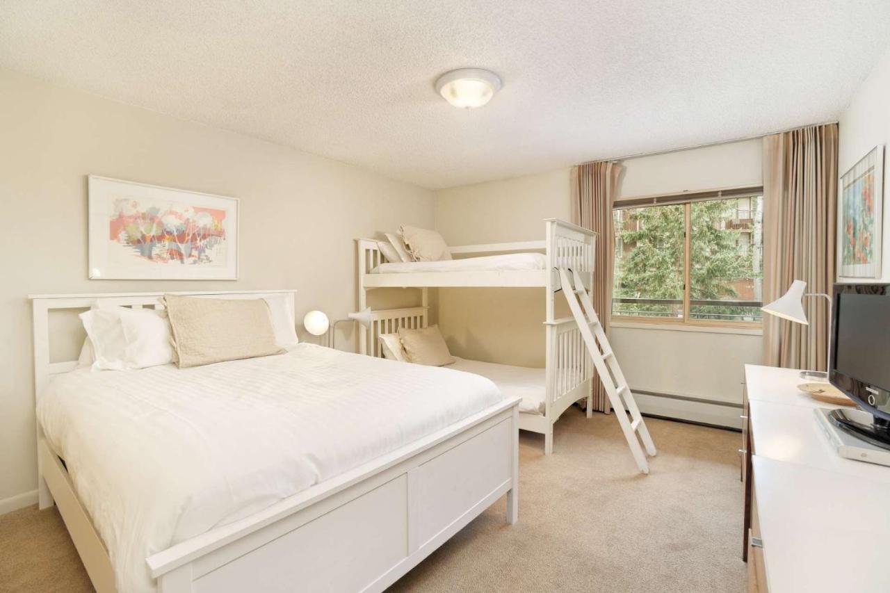Holiday home Shadowbrook 204