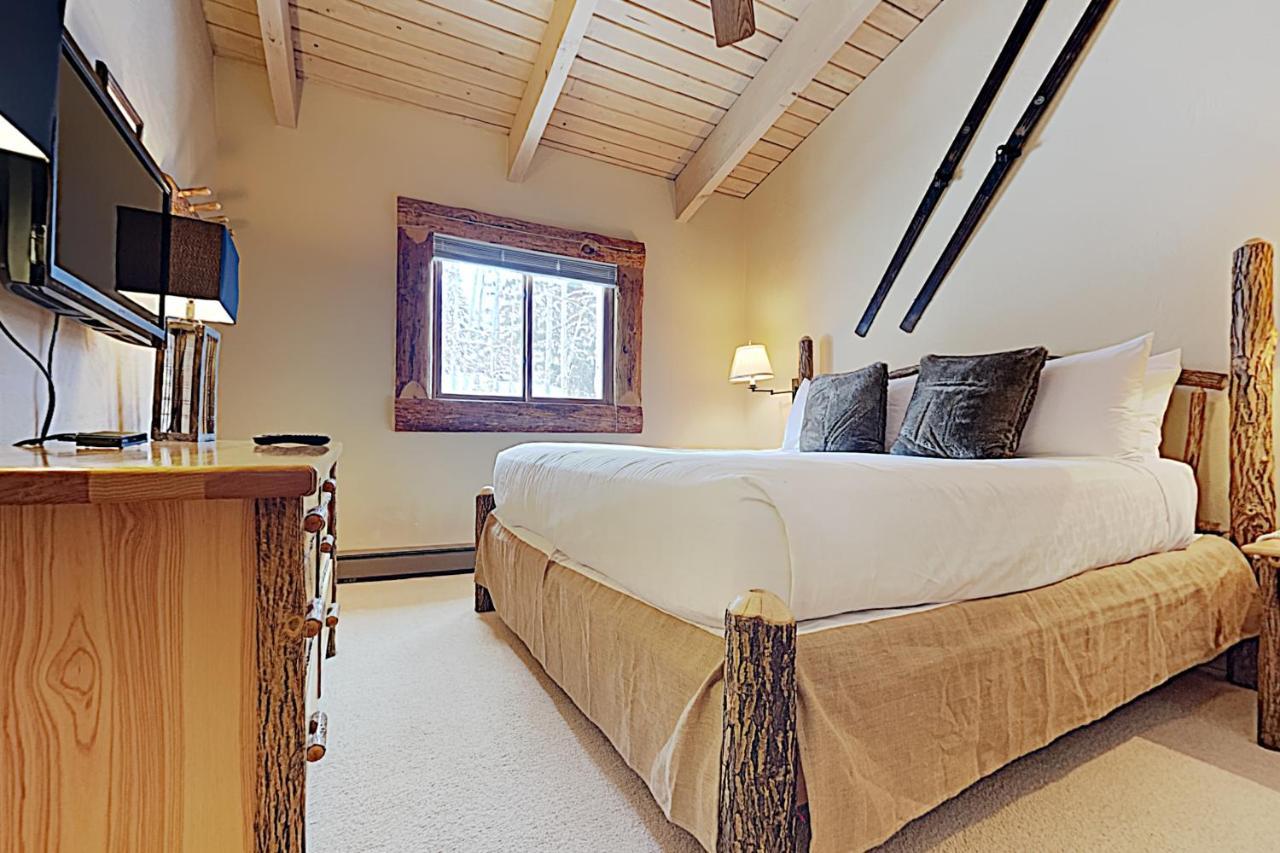 Timberline 2 Bedroom Loft 2 Bath Deluxe Unit A3e