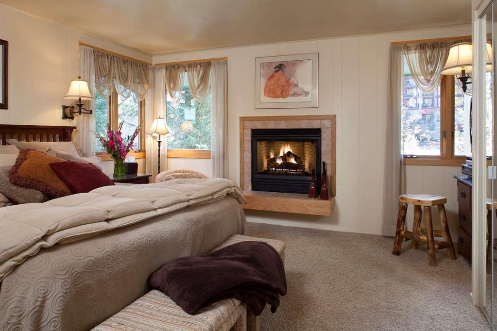 Hotel Tamarack Townhouses, Destination