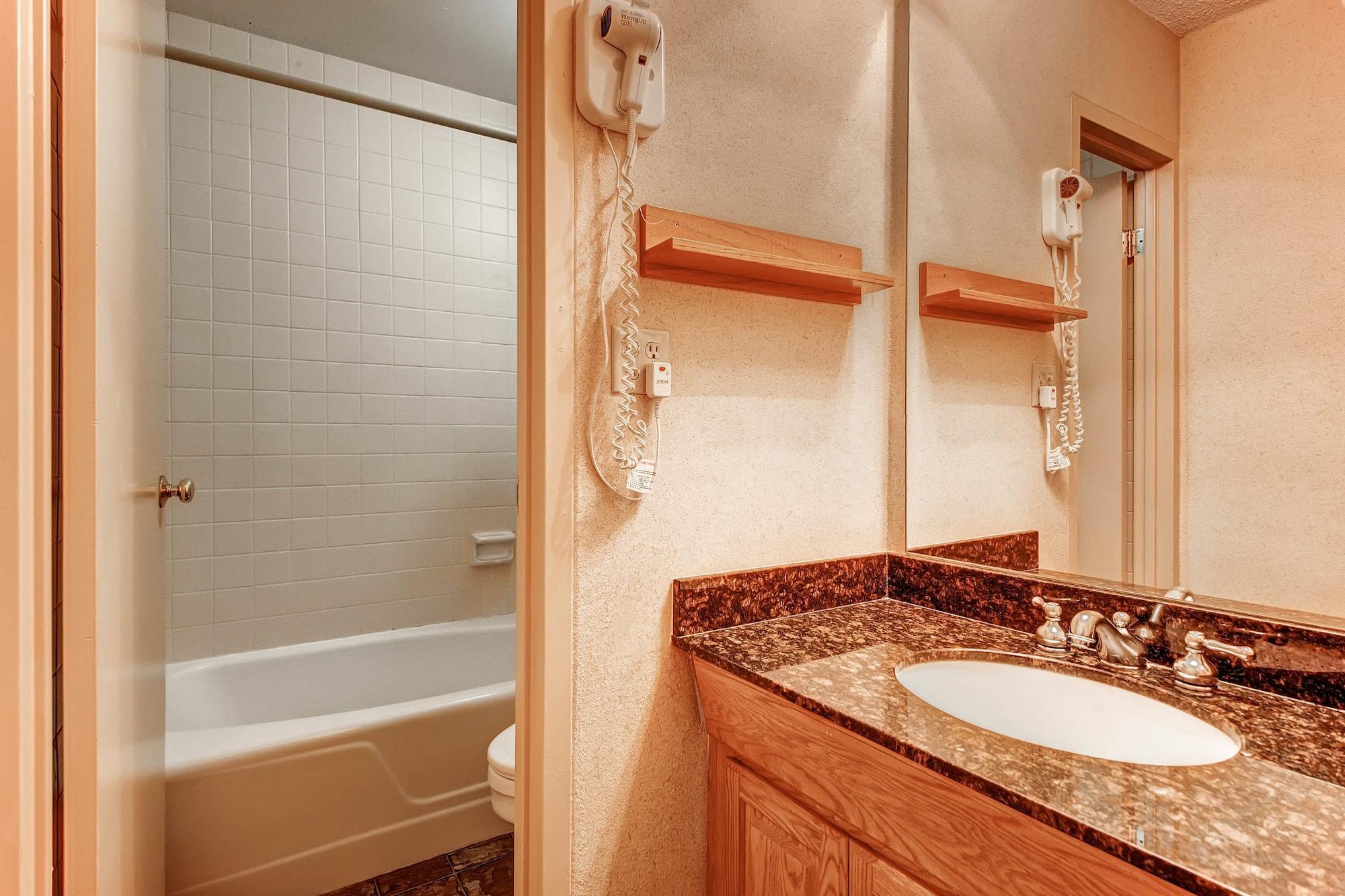 Resort Mountain Snowmass 3*