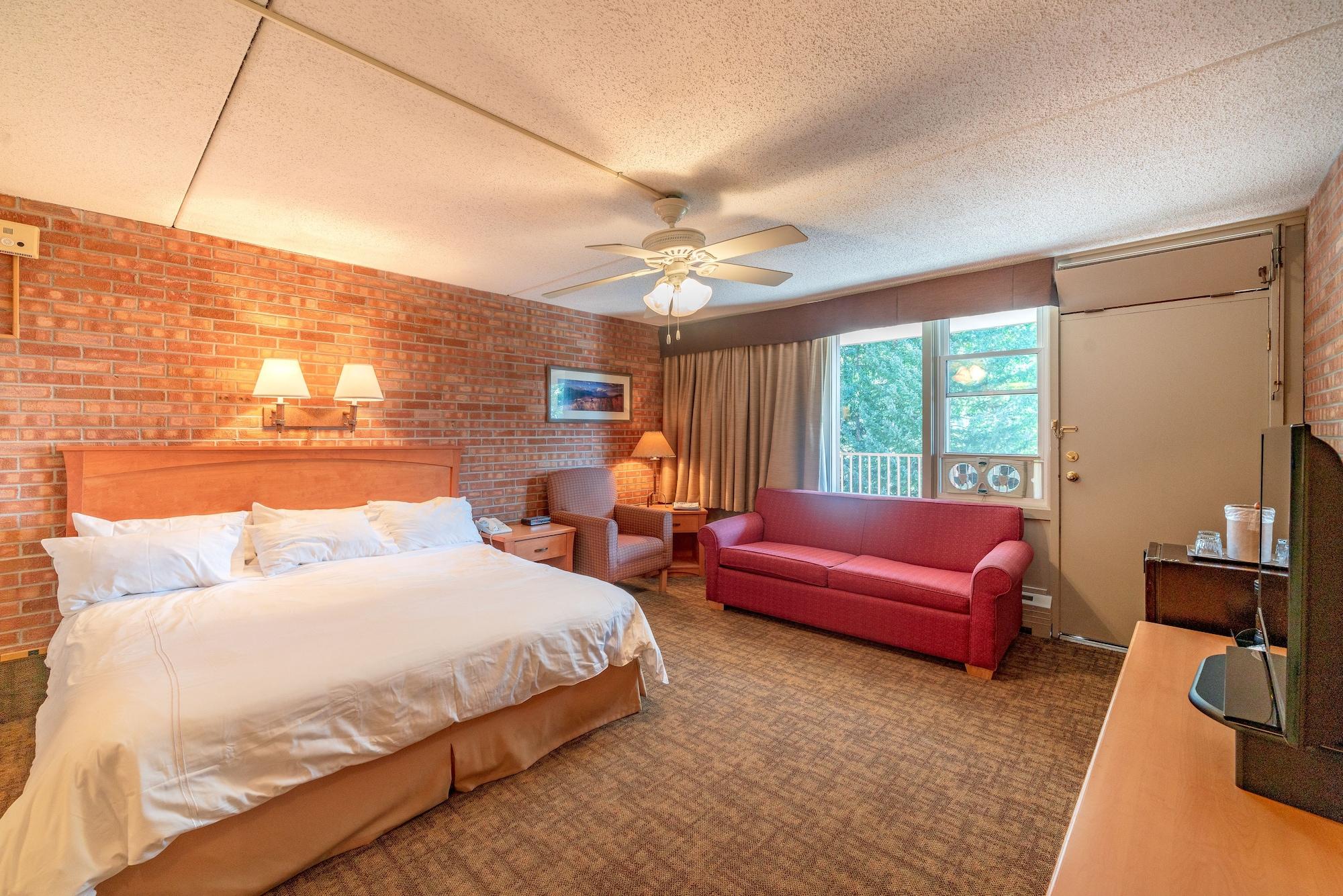 Mountain Snowmass Resort 3*