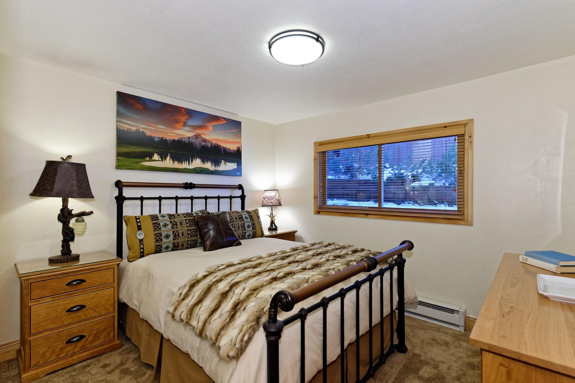 The Crestwood Snowmass Village