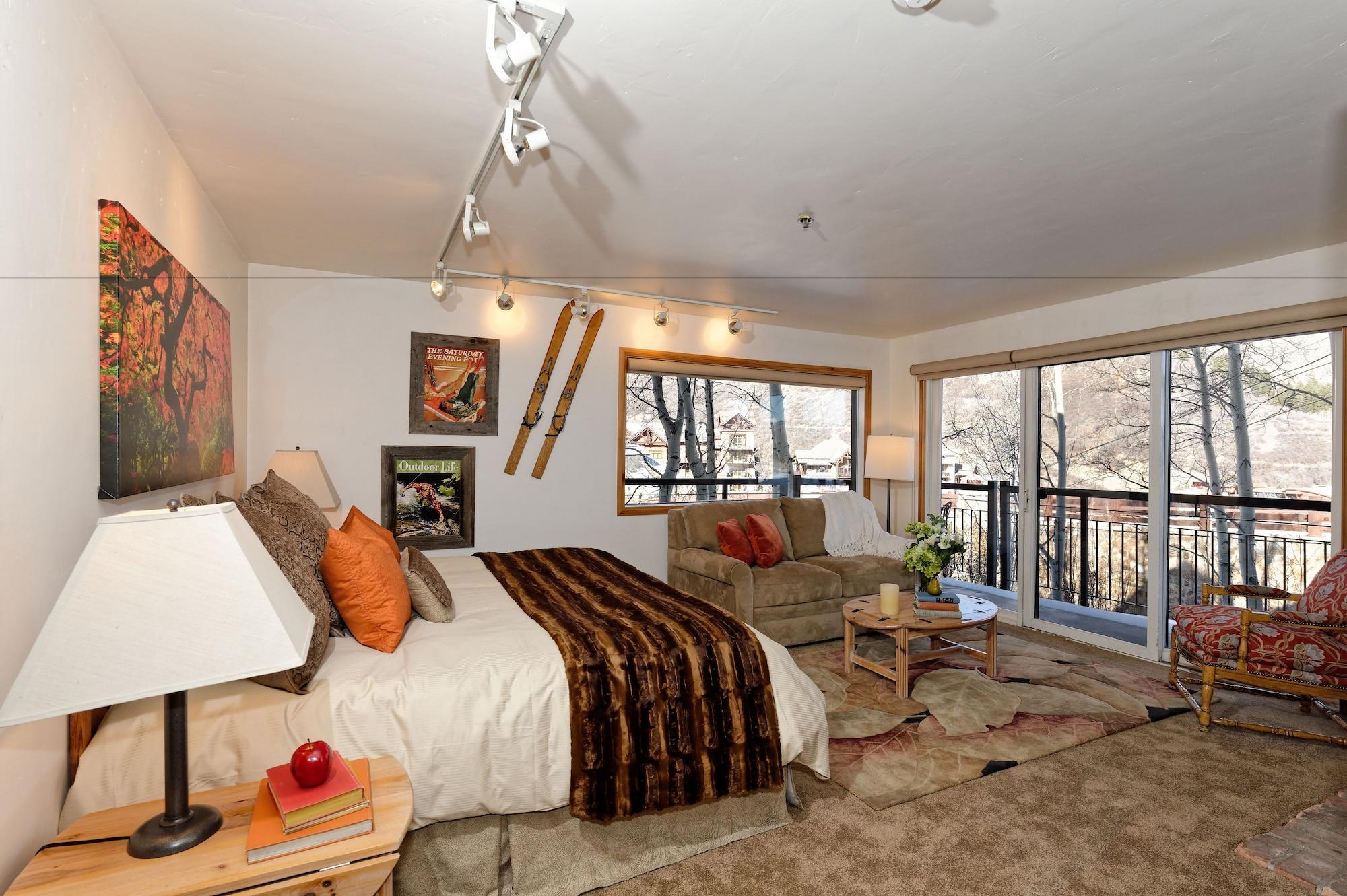 The Crestwood Aparthotel Snowmass Village