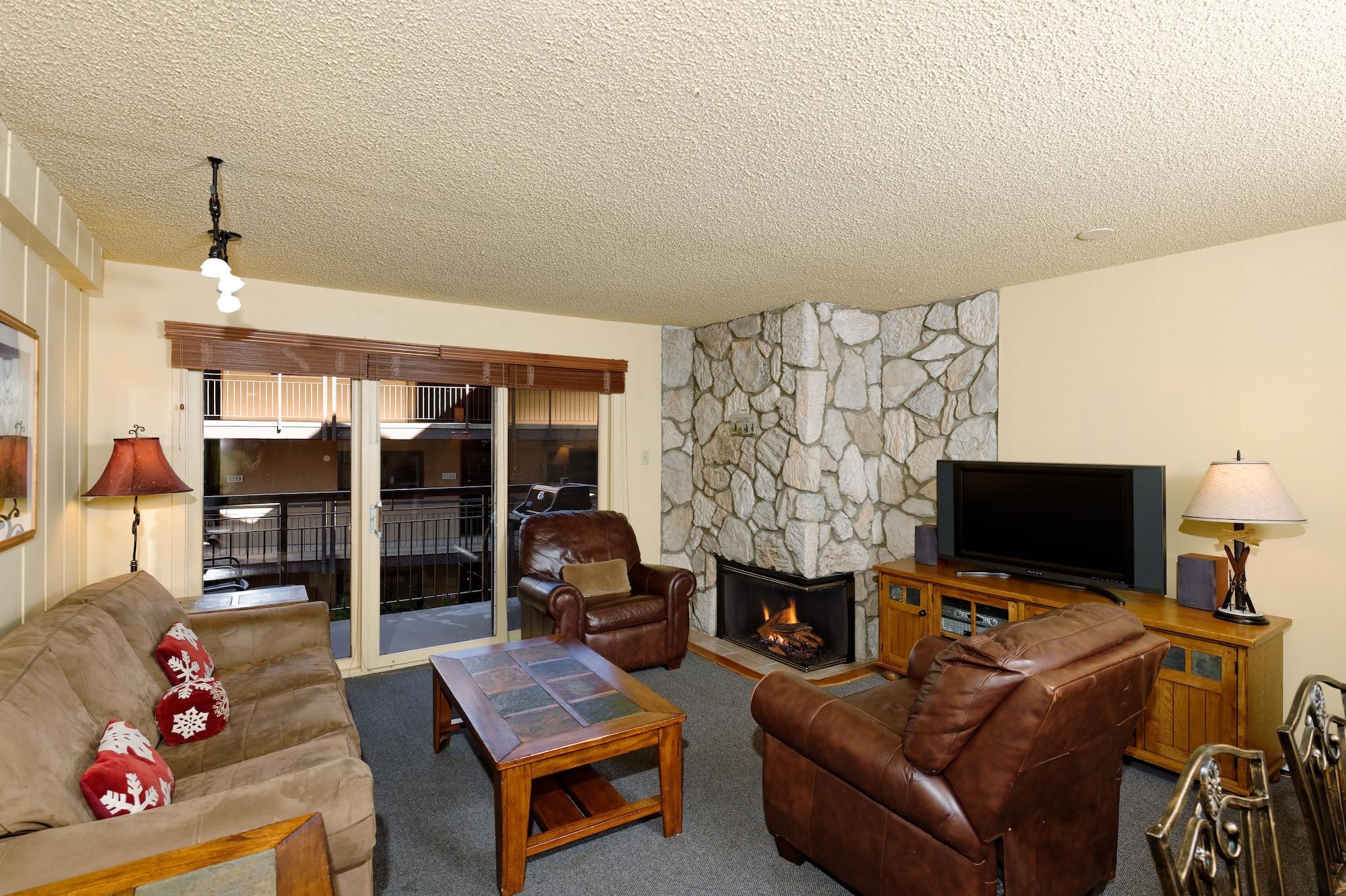 The Crestwood Aparthotel 4*