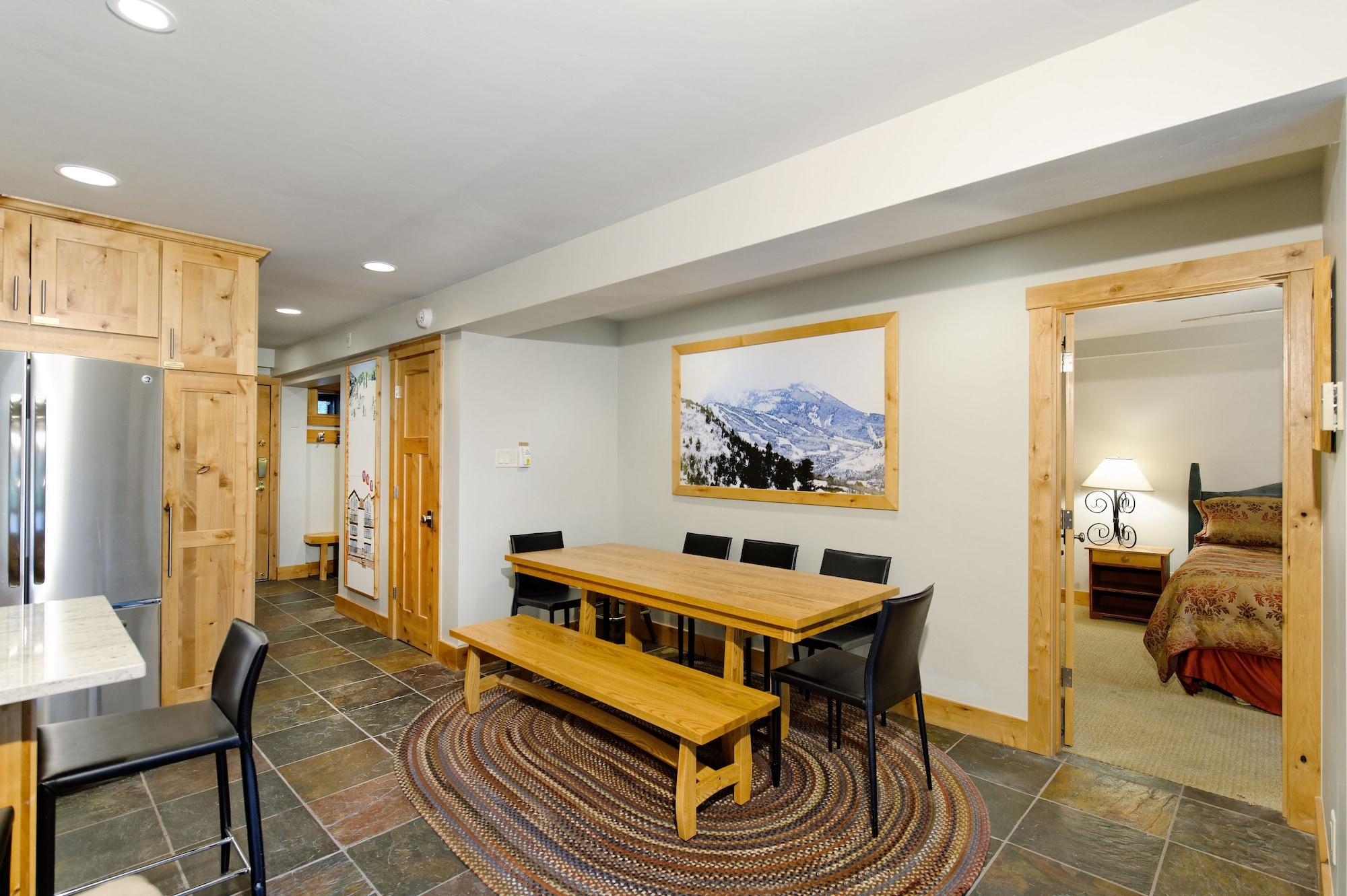 The Crestwood Aparthotel Snowmass Village