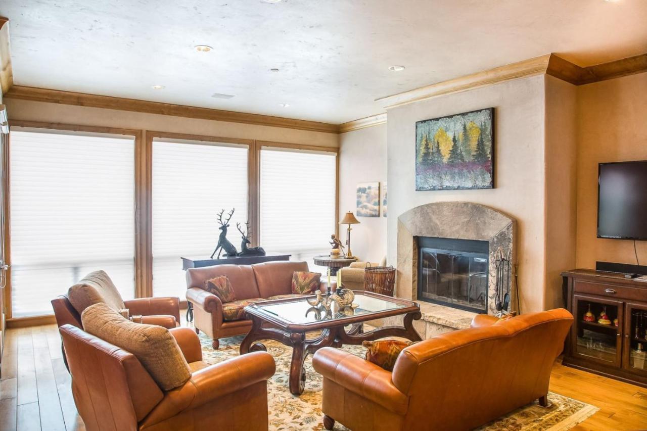 Snowmass 4 Bedroom Townhome With Ski-in, Ski-out Access At Woodrun * Snowmass Village