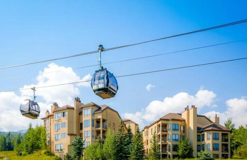 Apartment Spacious In, Out 3 Bedroom Vacation Next To The Gondola Featuring Slopeside Heated Outdoor Pool And Hot Tub Snowmass Village