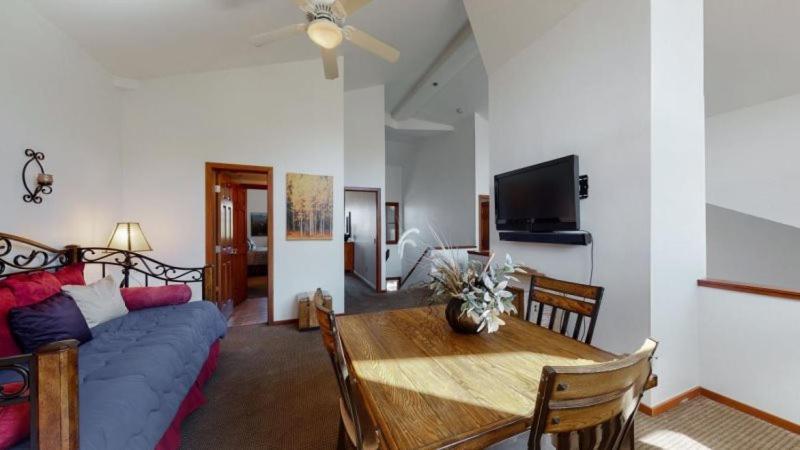 Holiday home In, Out, 3 Bedroom Luxury In The Heart Of