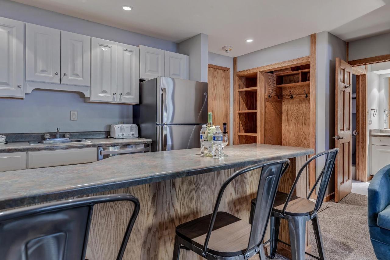 Laurelwood 202