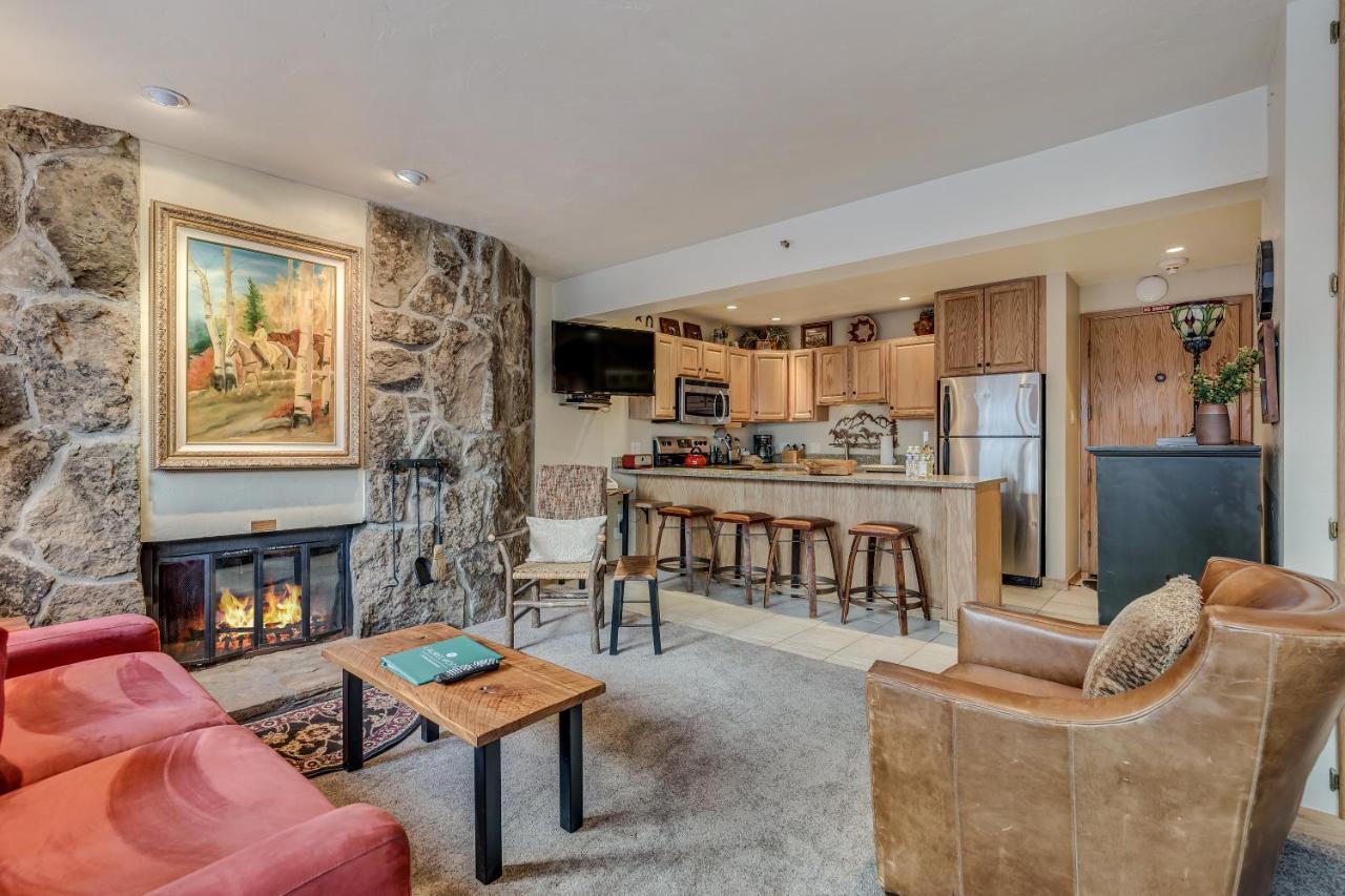 Laurelwood 305