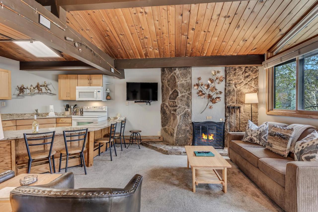 Holiday home Laurelwood 115
