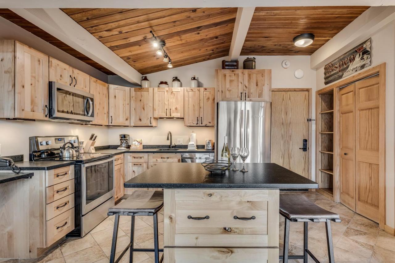 Laurelwood 309 *