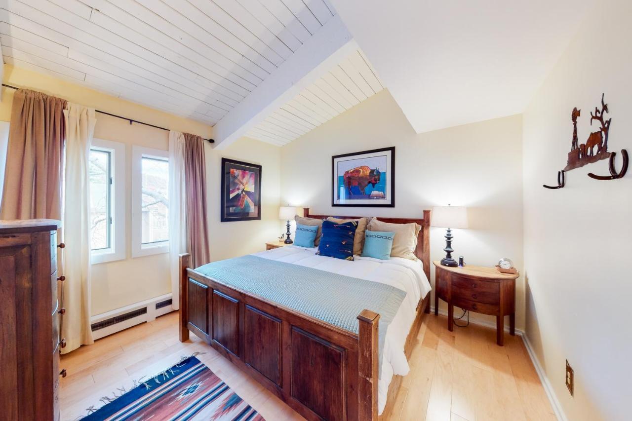 Peaceful Woodbridge Hideaway Apartment *