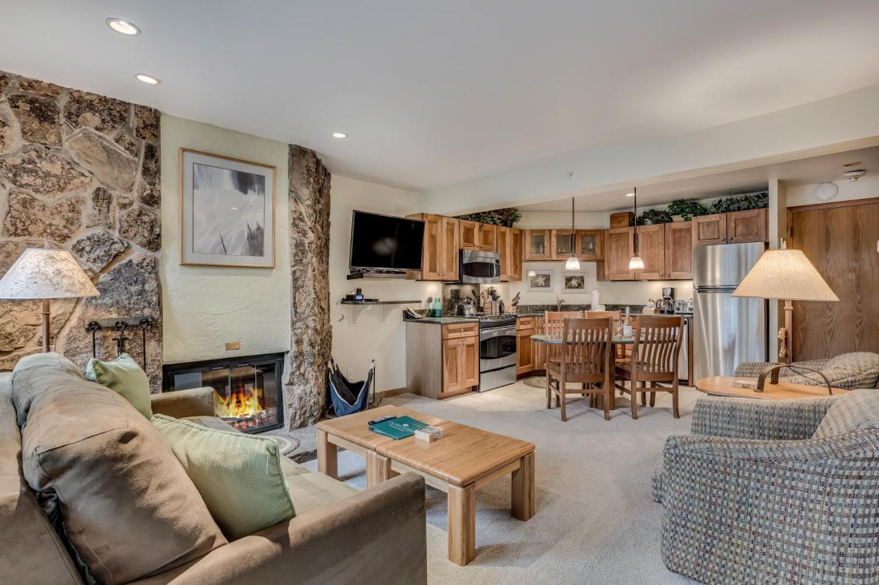 Laurelwood 207 *
