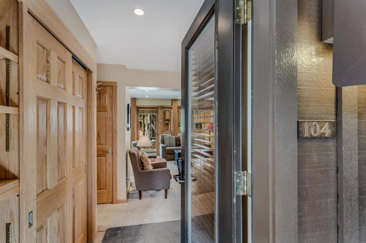 Laurelwood 104 *