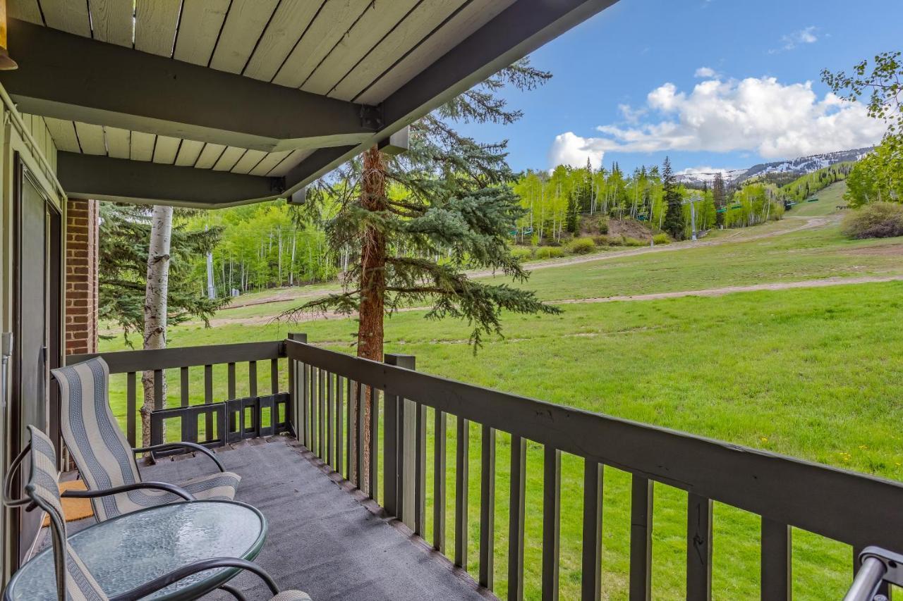 Holiday home Interlude 2-bedroom Unit 205 *