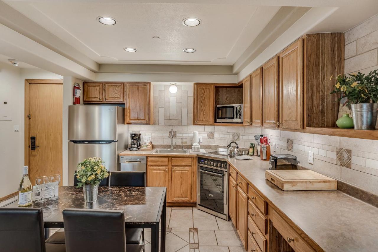 Laurelwood 203 * Snowmass Village