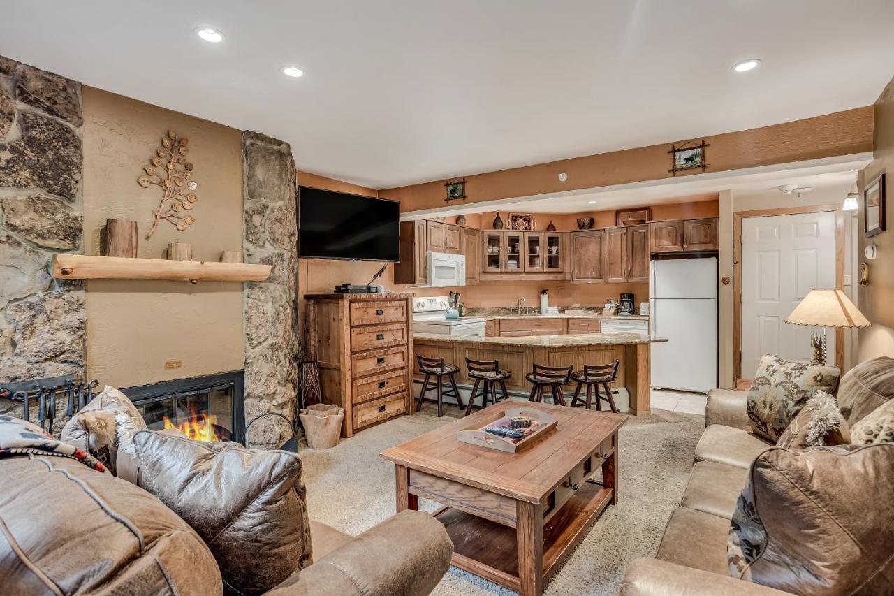 Laurelwood 401 *