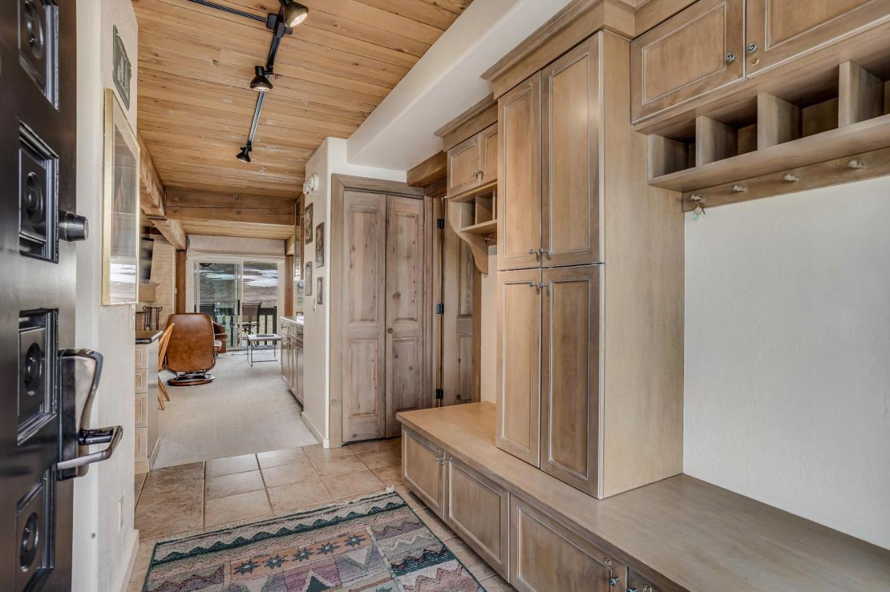Interlude 2-bedroom Unit 209 Snowmass Village