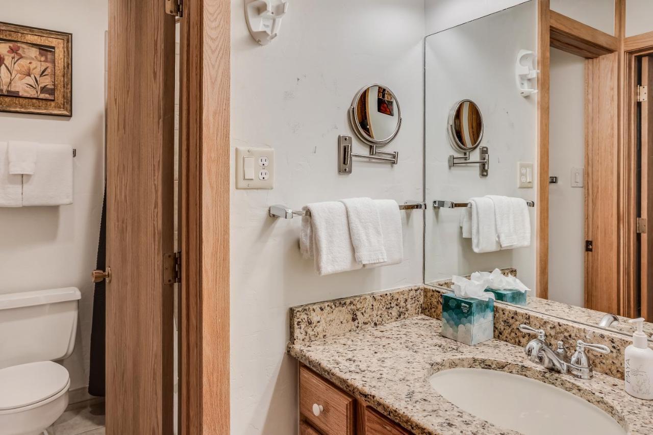 Laurelwood 405
