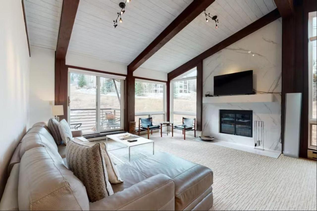 Enclave 309, Snowmass Ski-in/ski-out W/shared Pool/hot Tub/private Washer/dryer/gym/wifi Holiday home Snowmass Village