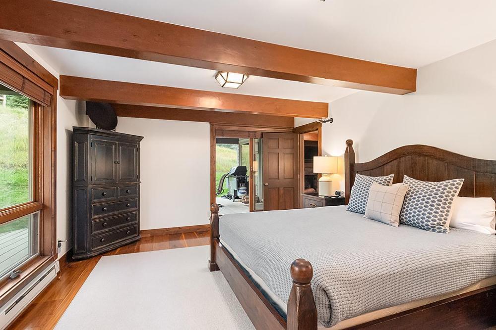 Enclave 108, Snowmass Ski-in Ski-out With Shared Pool, Hot Tub & Gym Holiday home *