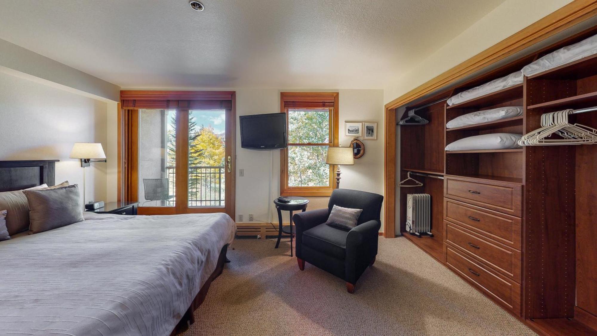 Woodrun Place Aparthotel 3*
